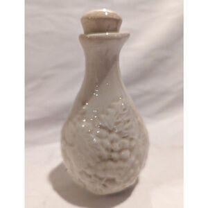 Harry & David Oil/Vinegar Embossed Grapes Leaves HDA1 Portugal